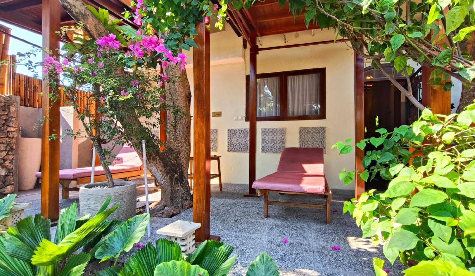 Hotel Dalai Tropical Kuta  Exterior foto